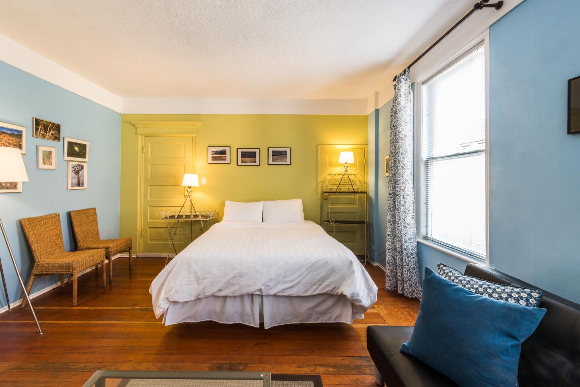 Ocean Island Garden Suites Виктория Стая снимка